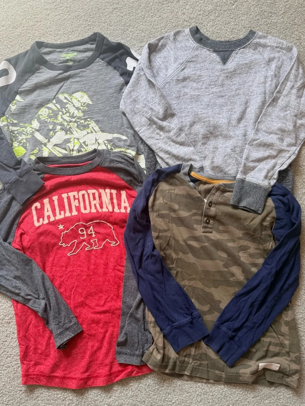 Boys Size 8 Osh Kosh B'gosh, Carter's, Old Navy Long-Sleeve Tee 4 Piece Lot